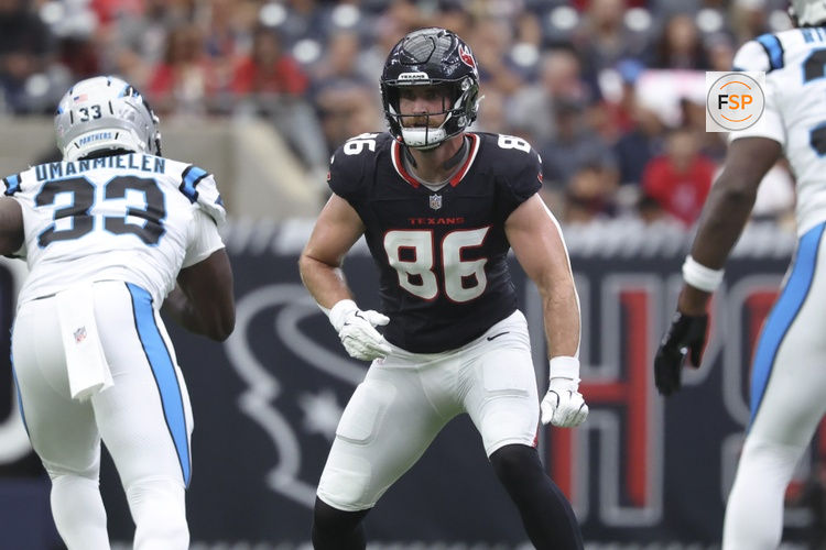 Aug 16, 2025; Houston, Texas, USA; Houston Texans tight end Dalton Schultz (86) in action during the game against the Carolina Panthers at NRG Stadium. Credit: Troy Taormina-Imagn Images