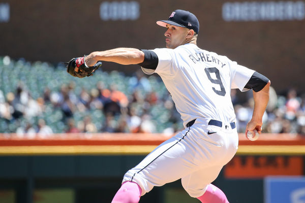 DETROIT, MI - MAY 12:  Detroit Tigers starting pitcher Jack Flaherty (9) pitches during the first inning of a regular season Major League Baseball game between the Houston Astros and the Detroit Tigers on May 12, 2024 at Comerica Park in Detroit, Michigan.  (Photo by Scott W. Grau/Icon Sportswire)