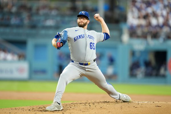 Aug 10, 2026; Los Angeles, California, USA; Kansas City Royals pitcher Noah Cameron (65 throws in the first inning against the Los Angeles Dodgers at Dodger Stadium. Mandatory Credit: Kirby Lee-Imagn Images