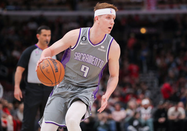 CHICAGO, IL - MARCH 15: Sacramento Kings guard Kevin Huerter (9) in action during a NBA game between the Sacramento Kings and the Chicago Bulls on March 15, 2023 at the United Center in Chicago, IL. (Photo by Melissa Tamez/Icon Sportswire)