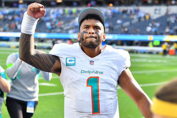 INGLEWOOD, CA - SEPTEMBER 10: Miami Dolphins quarterback Tua Tagovailoa (1) celebrates after the NFL regular season game between the Miami Dolphins and the Los Angeles Chargers on September 10, 2023, at SoFi Stadium in Inglewood, CA. (Photo by Brian Rothmuller/Icon Sportswire)