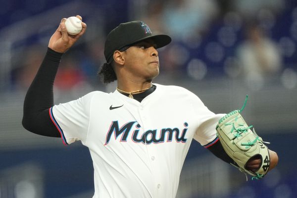 Aug 25, 2025; Miami, Florida, USA;  Miami Marlins starting pitcher Edward Cabrera (27) pitches in the first inning against the Atlanta Braves at loanDepot Park. Mandatory Credit: Jim Rassol-Imagn Images