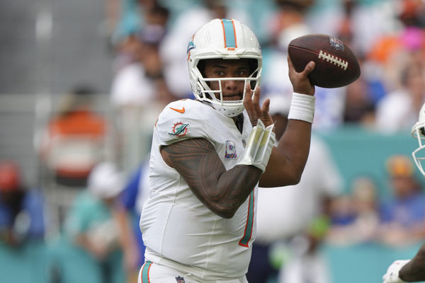 MIAMI GARDENS, FL - OCTOBER 08: Miami Dolphins quarterback Tua Tagovailoa (1) makes a pass attempt in the second half during the game between the New York Giants and the Miami Dolphins on Sunday, October 8, 2023 at Hard Rock Stadium, Miami Gardens, Fla. (Photo by Peter Joneleit/Icon Sportswire)