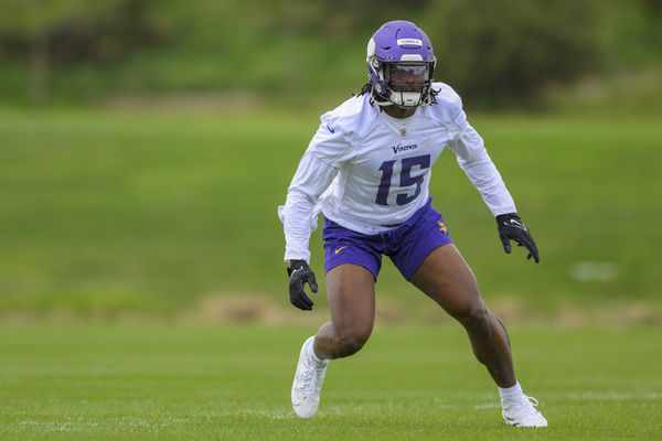 EAGAN, MN - MAY 10: Minnesota Vikings linebacker Dallas Turner (15) runs through a drill during Minnesota Vikings Rookie Camp on May 10, 2024, at TCO Performance Center in Eagan, MN.(Photo by Nick Wosika/Icon Sportswire)