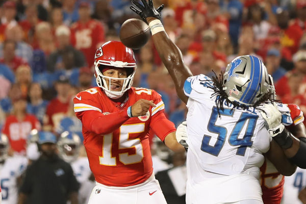 KANSAS CITY, MO - SEPTEMBER 07: Kansas City Chiefs quarterback Patrick Mahomes (15) gets a pass around Detroit Lions defensive tackle Alim McNeill (54) to tight end Blake Bell (81) for a 4-yard touchdown in the second quarter of an NFL game between the Detroit Lions and Kansas City Chiefs on Sep 7, 2023 at GEHA Field at Arrowhead Stadium in Kansas City, MO. (Photo by Scott Winters/Icon Sportswire)