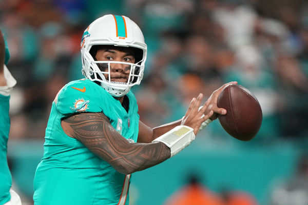 MIAMI GARDENS, FL - DECEMBER 11: Miami Dolphins quarterback Tua Tagovailoa (1) makes a pass attempt during the game between the Tennessee Titans and Miami Dolphins on Monday, Dec. 11, 2023 at Hard Rock Stadium, Miami Gardens, Fla. (Photo by Peter Joneleit/Icon Sportswire)