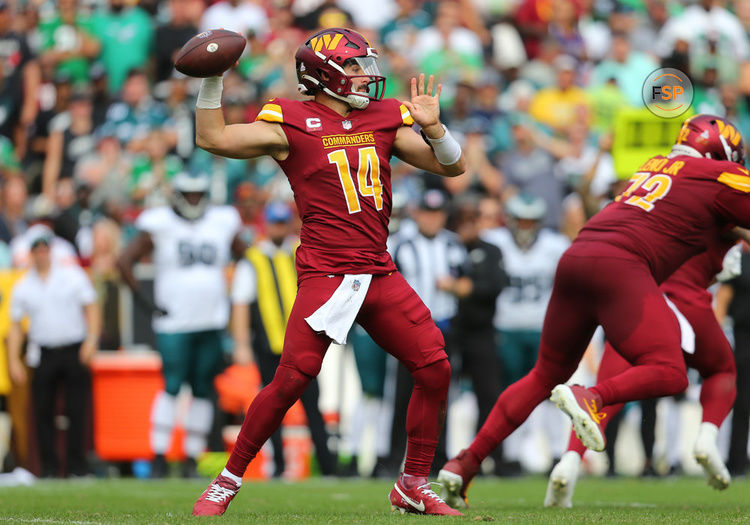 LANDOVER, MD - OCTOBER 29: Washington Commanders quarterback Sam Howell (14) throws a pass from the pocket during the Philadelphia Eagles game versus the Washington Commanders on October 29, 2023, at FedEx Field in Landover, MD. (Photo by Lee Coleman/Icon Sportswire)