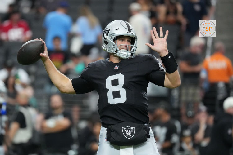 Aug 27, 2026; Paradise, Nevada, USA;  Las Vegas Raiders quarterback Kirk Cousins (8) throws a pass during warmups before a game against the San Francisco 49ers at Allegiant Stadium.  Credit: Kirby Lee-Imagn Images