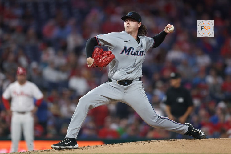 Sep 24, 2025; Philadelphia, Pennsylvania, USA; Miami Marlins pitcher Ryan Weathers (35) throws a pitch during the first inning against the Philadelphia Phillies at Citizens Bank Park. Credit: Bill Streicher-Imagn Images