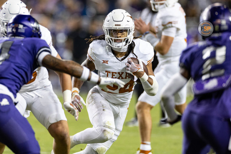 FORT WORTH, TX - NOVEMBER 11: Texas Longhorns running back Jonathon Brooks (#24) runs up field during the college football game between the Texas Longhorns and TCU Horned Frogs on November 11, 2023 at Amon G. Carter Stadium in Fort Worth, TX.  (Photo by Matthew Visinsky/Icon Sportswire)