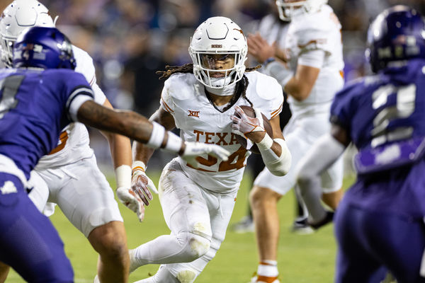 FORT WORTH, TX - NOVEMBER 11: Texas Longhorns running back Jonathon Brooks (#24) runs up field during the college football game between the Texas Longhorns and TCU Horned Frogs on November 11, 2023 at Amon G. Carter Stadium in Fort Worth, TX.  (Photo by Matthew Visinsky/Icon Sportswire)