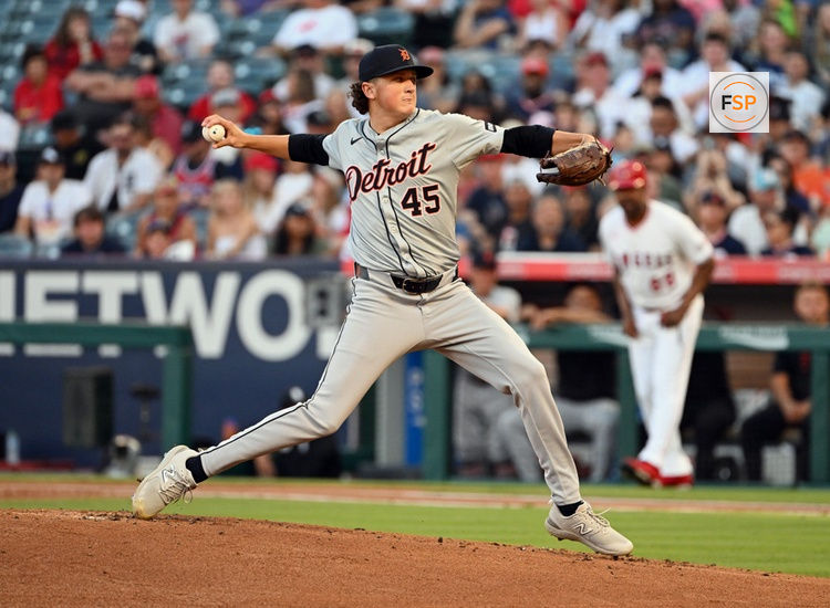ANAHEIM, CA - JUNE 29: Detroit Tigers pitcher Reese Olson (45) pitching during an MLB baseball game against the Los Angeles Angels played on June 29, 2024 at Angel Stadium in Anaheim, CA. (Photo by John Cordes/Icon Sportswire)