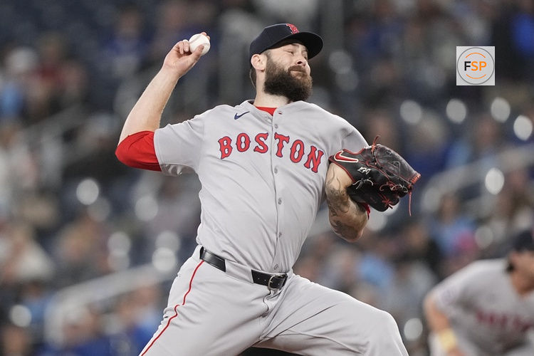 Apr 30, 2025; Toronto, Ontario, CAN; Boston Red Sox starting pitcher Lucas Giolito (54) pitches to the Toronto Blue Jays during the first inning at Rogers Centre. Credit: John E. Sokolowski-Imagn Images