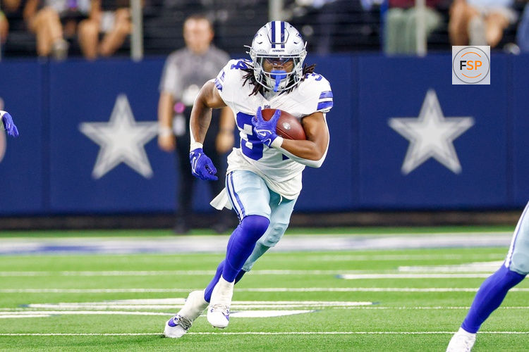 Aug 22, 2025; Arlington, Texas, USA; Dallas Cowboys running back Jaydon Blue (34) carries the ball during the fourth quarter against the Atlanta Falcons at AT&T Stadium. Credit: Andrew Dieb-Imagn Images