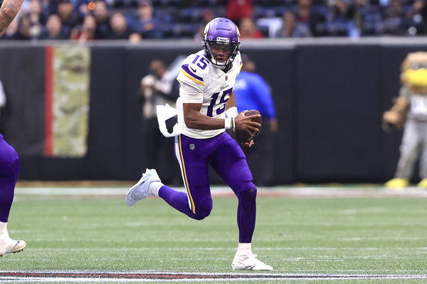 ATLANTA, GA - NOVEMBER 05: Minnesota Vikings quarterback Joshua Dobbs (15) scrambles out of the pocket during the week 9 Sunday afternoon NFL football game between the Atlanta Falcons and the Minnesota Vikings on November 5, 2023 at the Mercedes-Benz Stadium in Atlanta, Georgia. (Photo by David J. Griffin/Icon Sportswire)
