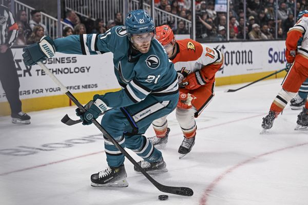 Apr 1, 2026; San Jose, California, USA; San Jose Sharks center Alexander Wennberg (21) controls the puck during the second period against the Anaheim Ducks at SAP Center at San Jose. Mandatory Credit: Justine Willard-Imagn Images