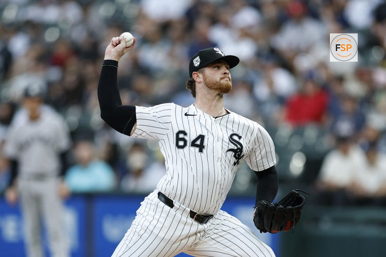 Aug 30, 2025; Chicago, Illinois, USA; Chicago White Sox starting pitcher Shane Smith (64) delivers a pitch against the New York Yankees during the first inning at Rate Field. Credit: Kamil Krzaczynski-Imagn Images