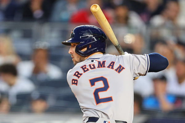 BRONX, NY - MAY 07: Alex Bregman #2 of the Houston Astros at bat during the game against the New York Yankees on May 7, 2024 at Yankee Stadium in the Bronx, New York.  (Photo by Rich Graessle/Icon Sportswire)