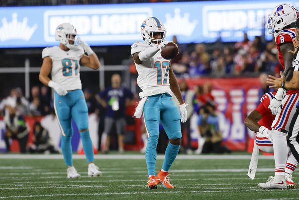 FOXBOROUGH, MA - SEPTEMBER 17: Miami Dolphins wide receiver Jaylen Waddle (17) signals first down during a game between the New England Patriots and the Miami Dolphins on September 17, 2023, at Gillette Stadium in Foxborough, Massachusetts. (Photo by Fred Kfoury III/Icon Sportswire)