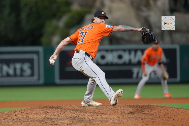 Jun 20, 2025; Anaheim, California, USA; Houston Astros relief pitcher Josh Hader (71) throws against the Los Angeles Angels in the ninth inning at Angel Stadium. Credit: Kirby Lee-Imagn Images