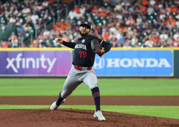HOUSTON, TX - JUNE 02:  Minnesota Twins starting pitcher Simeon Woods Richardson (78) throws a pitch in the bottom of the fourth inning during the MLB game between the Minnesota Twins and Houston Astros on June 2, 2024 at Minute Maid Park in Houston, Texas.  (Photo by Leslie Plaza Johnson/Icon Sportswire)