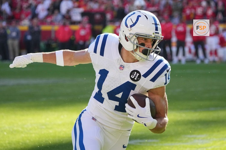 Nov 23, 2025; Kansas City, Missouri, USA; Indianapolis Colts wide receiver Alec Pierce (14) makes a catch against the Kansas City Chiefs in the second half at GEHA Field at Arrowhead Stadium. Credit: Denny Medley-Imagn Images