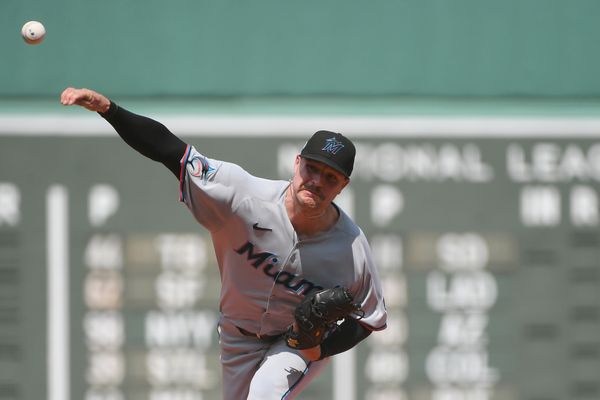 Aug 17, 2025; Boston, Massachusetts, USA;  Miami Marlins starting pitcher Janson Junk (26) pitches during the first inning against the Boston Red Sox at Fenway Park. Mandatory Credit: Bob DeChiara-Imagn Images