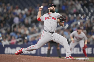 Apr 30, 2025; Toronto, Ontario, CAN; Boston Red Sox starting pitcher Lucas Giolito (54) pitches to the Toronto Blue Jays during the first inning at Rogers Centre. Mandatory Credit: John E. Sokolowski-Imagn Images