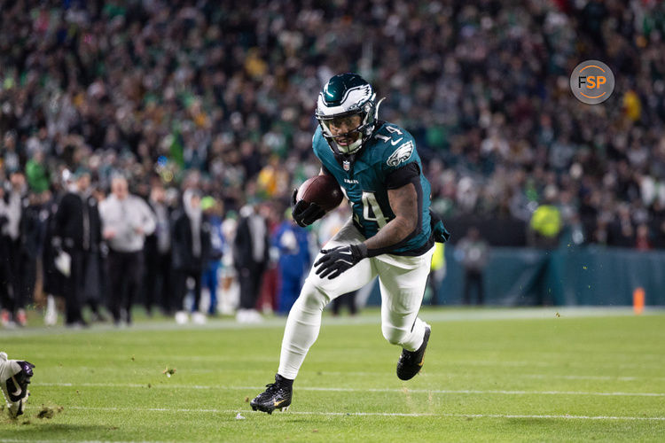 Dec 15, 2024; Philadelphia, Pennsylvania, USA; Philadelphia Eagles running back Kenneth Gainwell (14) in action against the Pittsburgh Steelers at Lincoln Financial Field. Credit: Bill Streicher-Imagn Images