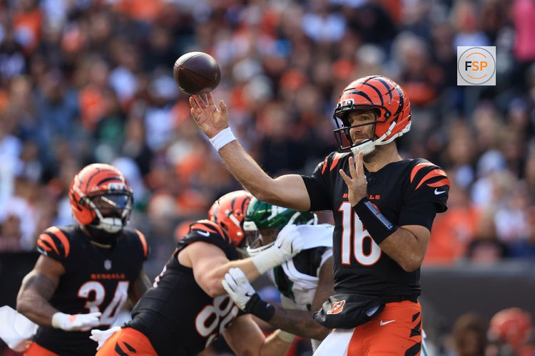 Oct 26, 2025; Cincinnati, Ohio, USA; Cincinnati Bengals quarterback Joe Flacco (16) throws the ball during the third quarter against the New York Jets at Paycor Stadium. Credit: Katie Stratman-Imagn Images