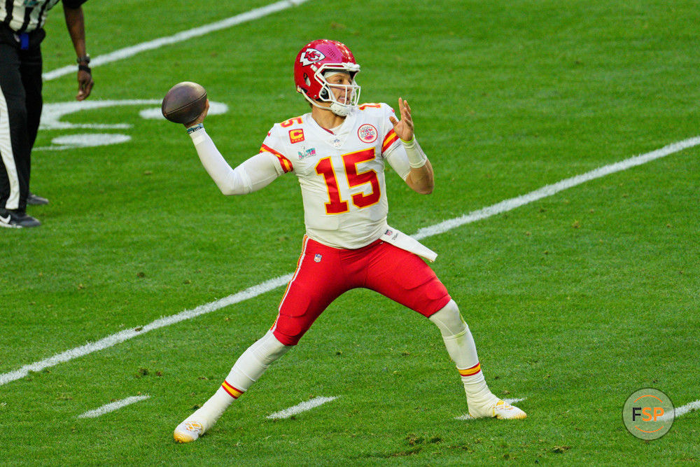 GLENDALE, AZ - FEBRUARY 12: Kansas City Chiefs quarterback Patrick Mahomes (15) throws pass during Super Bowl LVII between the Kansas City Chiefs and the Philadelphia Eagles on February 12, 2023, at State Farm Stadium in Glendale, AZ. (Photo by Andy Lewis/Icon Sportswire)