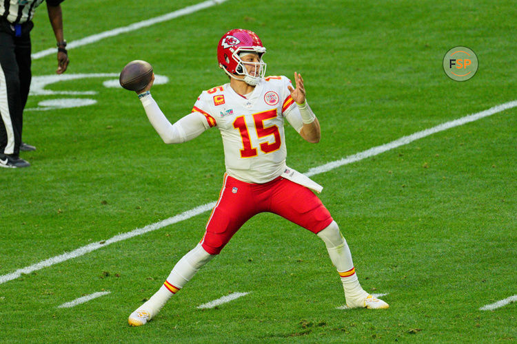 GLENDALE, AZ - FEBRUARY 12: Kansas City Chiefs quarterback Patrick Mahomes (15) throws pass during Super Bowl LVII between the Kansas City Chiefs and the Philadelphia Eagles on February 12, 2023, at State Farm Stadium in Glendale, AZ. (Photo by Andy Lewis/Icon Sportswire)