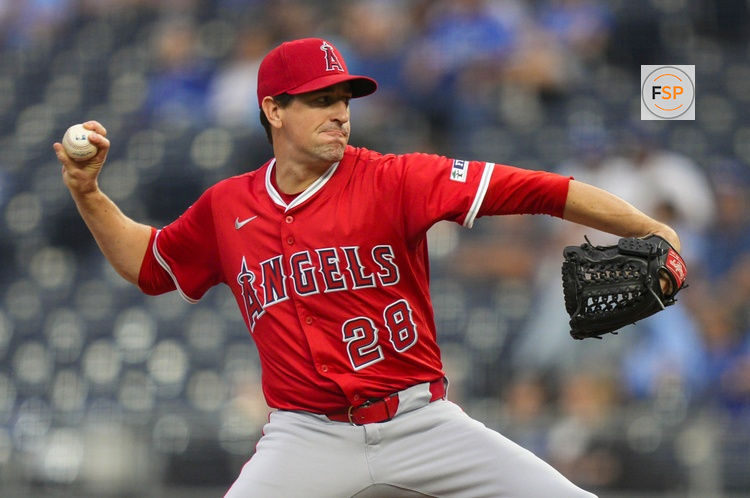 Sep 4, 2025; Kansas City, Missouri, USA; Los Angeles Angels starting pitcher Kyle Hendricks (28) pitches during the first inning against the Kansas City Royals at Kauffman Stadium. Credit: Jay Biggerstaff-Imagn Images