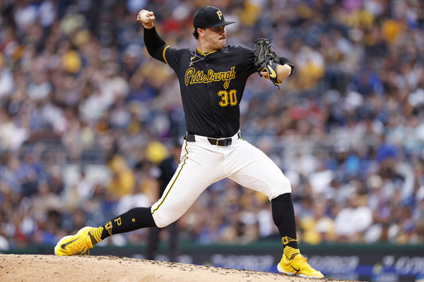 PITTSBURGH, PA - JUNE 05: Pittsburgh Pirates pitcher Paul Skenes (30) delivers a pitch during an MLB game against the Los Angeles Dodgers on June 05, 2024 at PNC Park in Pittsburgh, Pennsylvania. (Photo by Joe Robbins/Icon Sportswire)