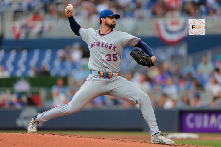 Apr 2, 2025; Miami, Florida, USA; New York Mets starting pitcher Clay Holmes (35) delivers a pitch against the Miami Marlins during the first inning at loanDepot Park. Credit: Sam Navarro-Imagn Images