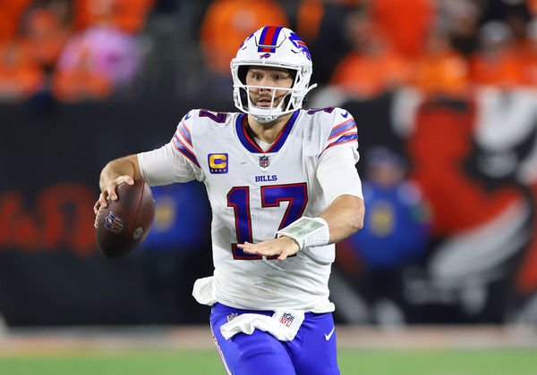 CINCINNATI, OH - NOVEMBER 05: Buffalo Bills quarterback Josh Allen (17) in a game between the Buffalo Bills and the Cincinnati Bengals at Paycor Stadium on Sunday, November. 5, 2023. (Photo by Jeff Moreland/Icon Sportswire)