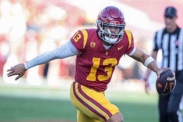 LOS ANGELES, CA - NOVEMBER 04: USC Trojans quarterback Caleb Williams (13) during the college football game between the Washington Huskies and the USC Trojans on November 04, 2023, at the Los Angeles Memorial Coliseum in Los Angeles, CA.(Photo by Jevone Moore/Icon Sportswire)