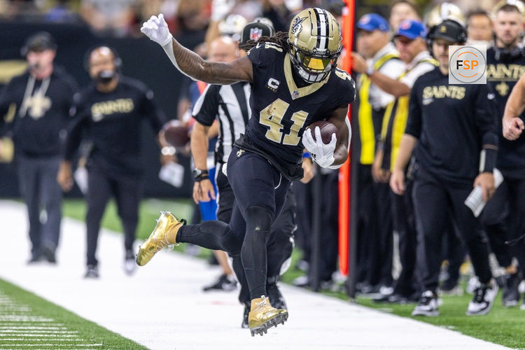 Sep 14, 2025; New Orleans, Louisiana, USA; New Orleans Saints running back Alvin Kamara (41) runs against the San Francisco 49ers during the first half at Caesars Superdome. Credit: Stephen Lew-Imagn Images