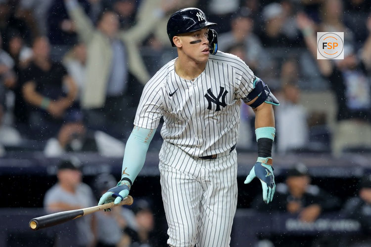 Sep 24, 2025; Bronx, New York, USA; New York Yankees right fielder Aaron Judge (99) watches his solo home run against the Chicago White Sox during the eighth inning at Yankee Stadium. The home run was his second of the game. Credit: Brad Penner-Imagn Images