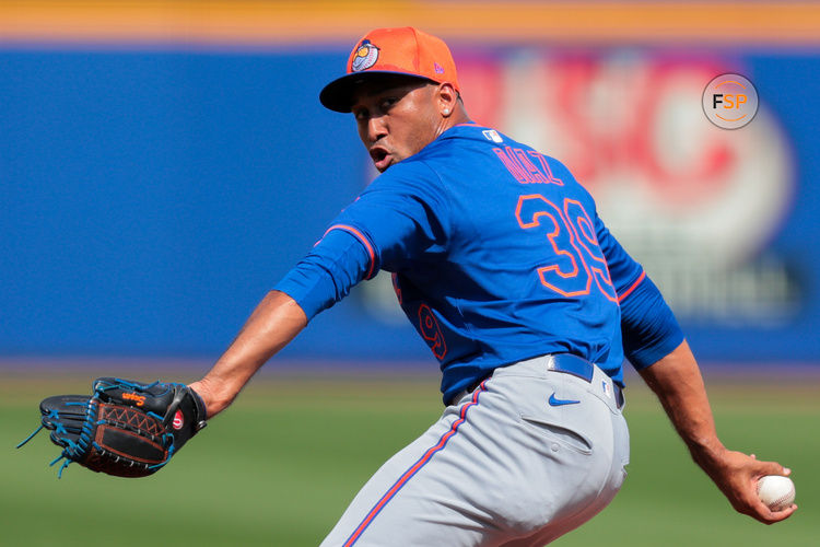 Feb 19, 2025; Port St. Lucie, FL, USA;New York Mets relief pitcher Edwin Diaz (39) pitches during a spring training workout at Clover Park. Credit: Sam Navarro-Imagn Images