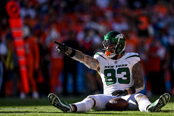 DENVER, CO - OCTOBER 8: New York Jets tight end Tyler Conklin (83) celebrates after a catch for a first down in the third quarter during a game between the New York Jets and the Denver Broncos at Empower Field at Mile High on October 8, 2023 in Denver, Colorado. (Photo by Dustin Bradford/Icon Sportswire)