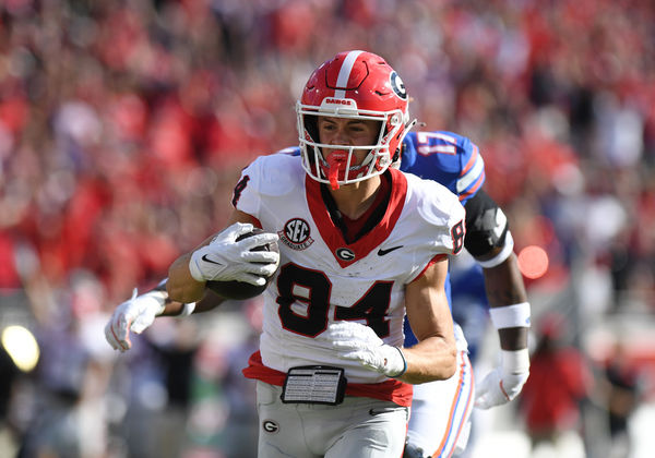JACKSONVILLE, FL - OCTOBER 28: Georgia Bulldogs Wide Receiver Ladd McConkey (84) rushes the ball during the college football game between the Georgia Bulldogs and the Florida Gators on October 28, 2023, at EverBank Stadium in Jacksonville, FL. (Photo by Jeffrey Vest/Icon Sportswire)