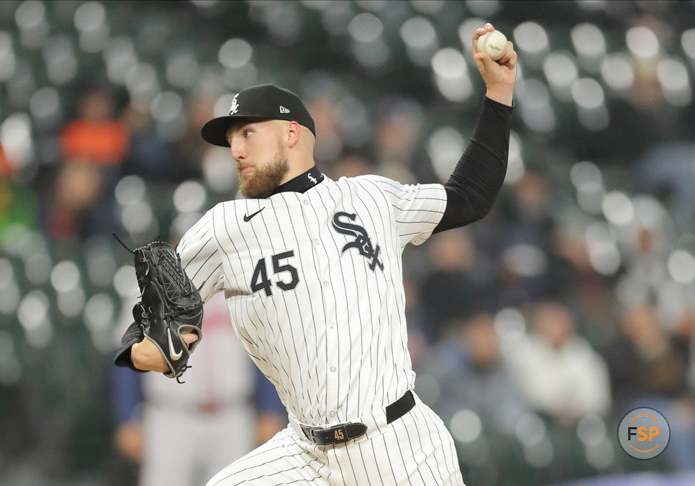 CHICAGO, IL - APRIL 02: Garrett Crochet #45 of the Chicago White Sox delivers a pitch against the Atlanta Braves at Guaranteed Rate Field on April 2, 2024 in Chicago, Illinois. (Photo by Melissa Tamez/Icon Sportswire)