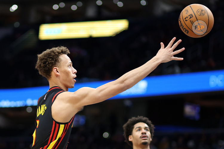 Feb 8, 2025; Washington, District of Columbia, USA; Atlanta Hawks guard Dyson Daniels (5) takes a shot during the first half against the Washington Wizards at Capital One Arena. Credit: Daniel Kucin Jr.-Imagn Images