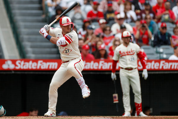 ANAHEIM, CA - JUNE 11: Los Angeles Angels center fielder Mike Trout (27) waits for the pitch during a regular season game between the Los Angeles Angels and Seattle Mariners on June 11, 2023 at Angel Stadium in Anaheim, CA. (Photo by Brandon Sloter/Icon Sportswire)