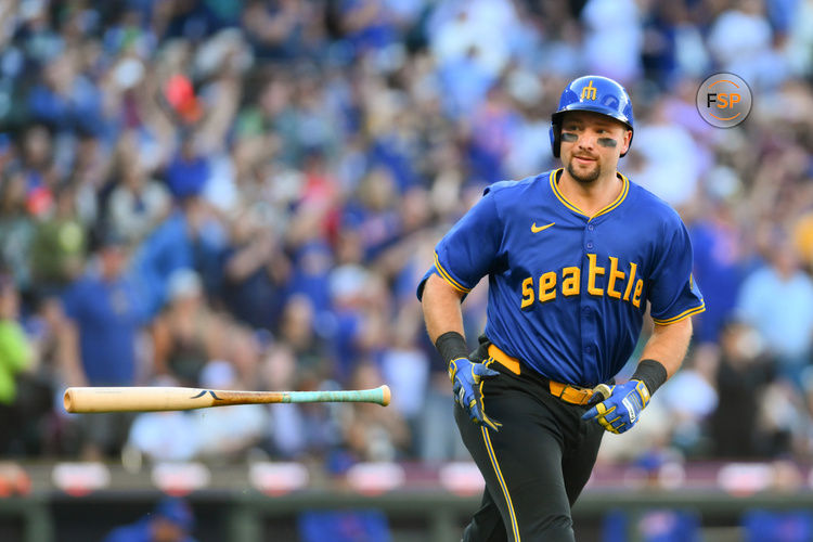 Aug 11, 2024; Seattle, Washington, USA; Seattle Mariners catcher Cal Raleigh (29) runs the bases after hitting a 2-run home run against the New York Mets during the sixth inning at T-Mobile Park. Credit: Steven Bisig-USA TODAY Sports