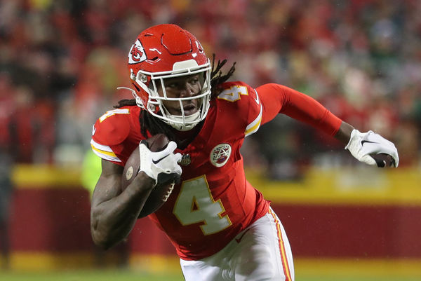 KANSAS CITY, MO - NOVEMBER 20: Kansas City Chiefs wide receiver Rashee Rice (4) runs after the catch in the first quarter of an NFL football game between the Philadelphia Eagles and Kansas City Chiefs on Nov 20, 2023 at GEHA Field at Arrowhead Stadium in Kansas City, MO. (Photo by Scott Winters/Icon Sportswire)