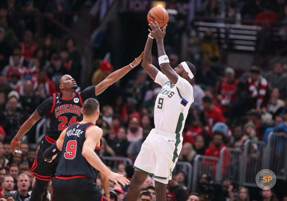 CHICAGO, IL - DECEMBER 28: Milwaukee Bucks Center Bobby Portis (9) shoots a 3-point basket during a NBA game between the Milwaukee  Bucks and the Chicago Bulls on December 28, 2022 at the United Center in Chicago, IL. (Photo by Melissa Tamez/Icon Sportswire)