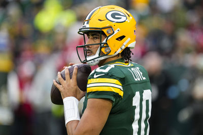 Nov 24, 2024; Green Bay, Wisconsin, USA;  Green Bay Packers quarterback Jordan Love (10) throws a pass during warmups prior to the game against the San Francisco 49ers at Lambeau Field. Mandatory Credit: Jeff Hanisch-Imagn Images