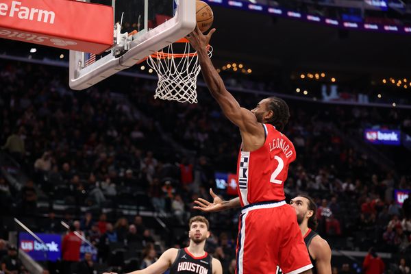Dec 23, 2025; Inglewood, California, USA;  Los Angeles Clippers forward Kawhi Leonard (2) goes to the basket during the first half against the Houston Rockets at Intuit Dome. Mandatory Credit: Kiyoshi Mio-Imagn Images